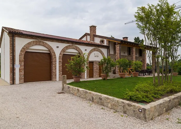 Casa In Campagna 팜스테이 *