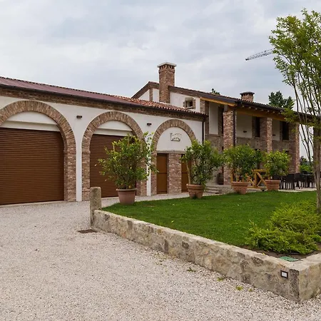 Casa In Campagna Κατάλυμα σε φάρμα *